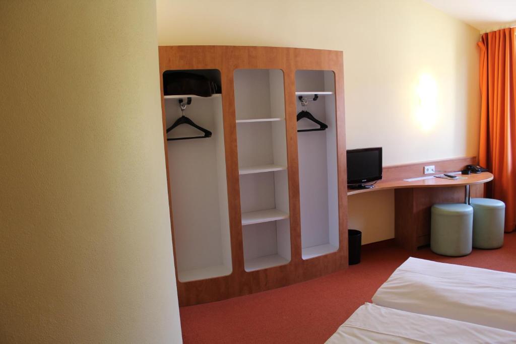 Hotel Holledau Geisenhausen Quarto foto
